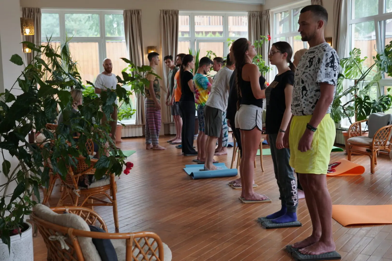 Гвозди садху ретрит школа трех путей