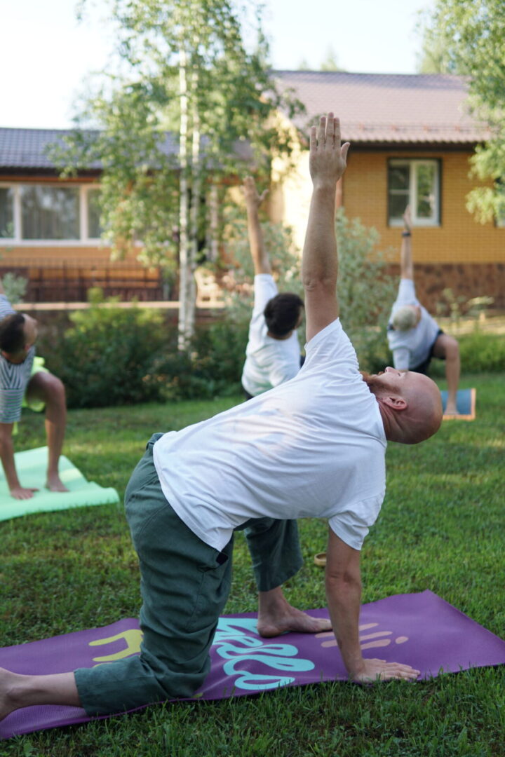 Йога ретрит медитации школа трех путей