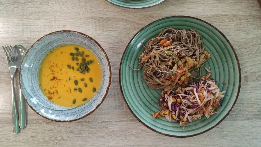 Ретрит медитации випассана школа трех путей