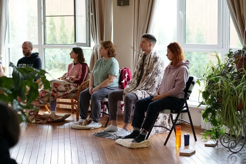 Ретрит медитации випассана школа трех путей