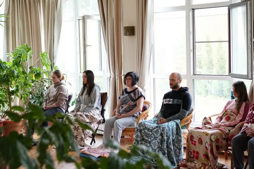 Ретрит медитации випассана школа трех путей