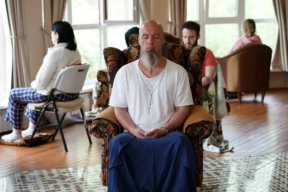 Ретрит медитации випассана школа трех путей