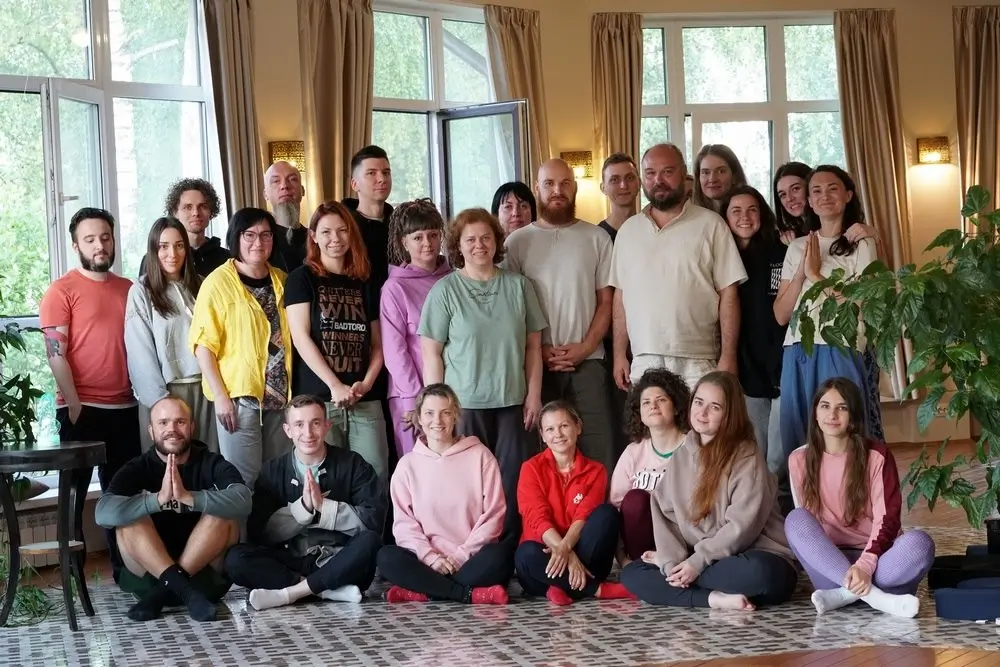 Ретрит медитации випассана школа трех путей